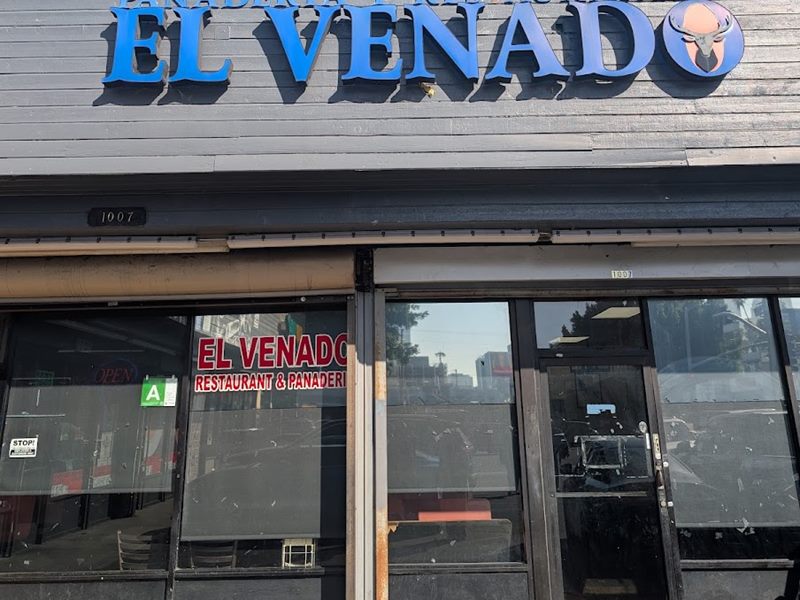 El Venado Bakery and Restaurant exterior